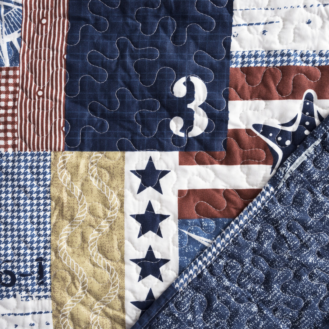 3 pc Quilt Set Patriotic Americana by Lavish Home - King Image 3