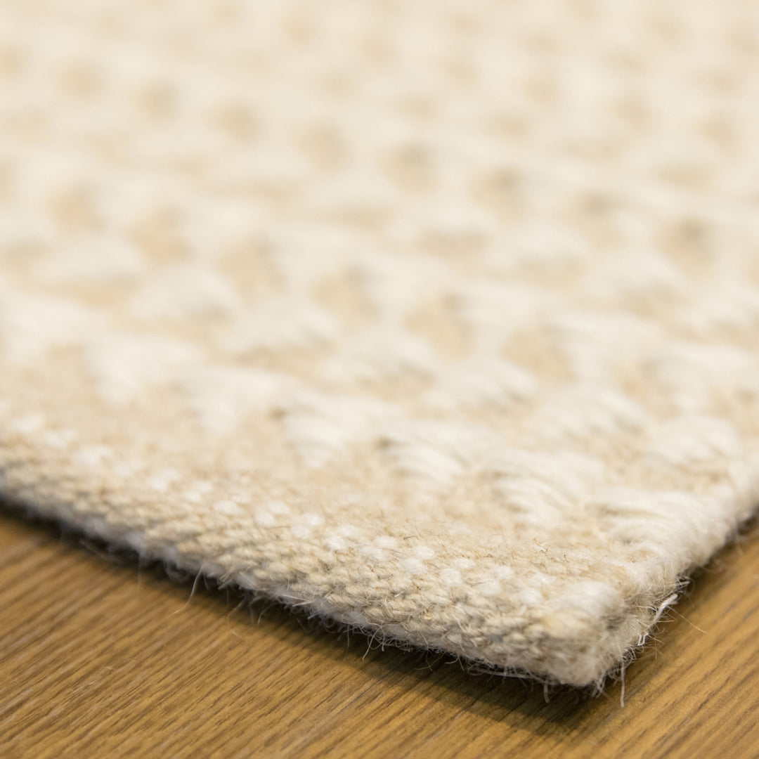 Handwoven Beige and White Geometric Wool Flatweave Kilim Rug, 2 x 3 Image 6