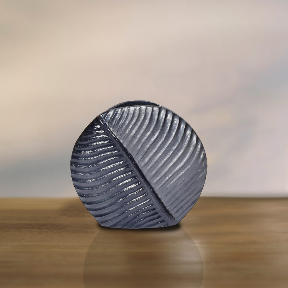 Aluminium-Casted Leaf Shaped Centerpiece Flower Table Vase, Two Tone Grey 7.5 Inch Image 2