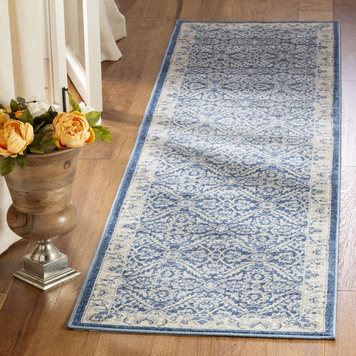 SAFAVIEH Brentwood Collection BNT863N Navy / Creme Rug Image 3