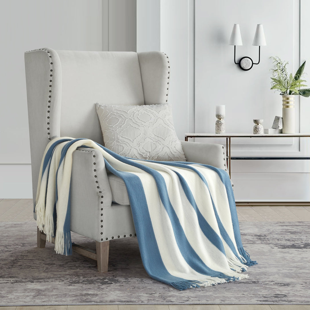NYandC Home Vasko Throw Blanket with a Fringed Border Image 6