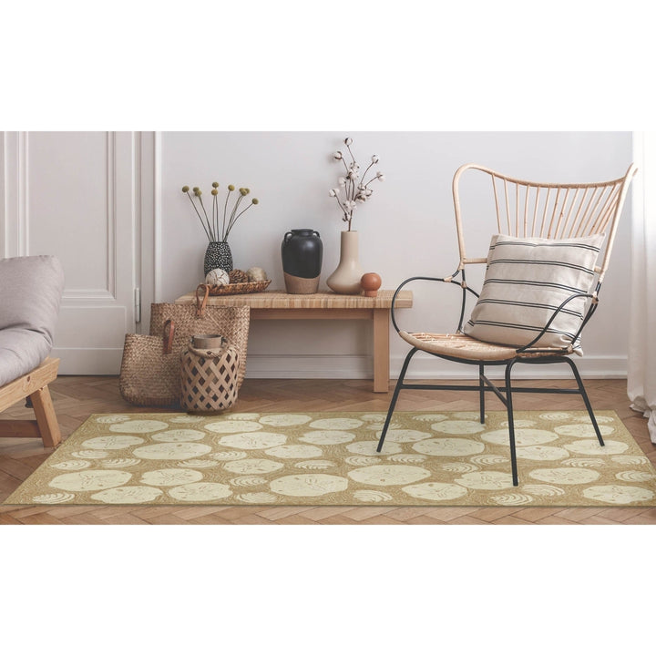 Liora Manne Frontporch Shell Toss Indoor Outdoor Area Rug Natural Image 5
