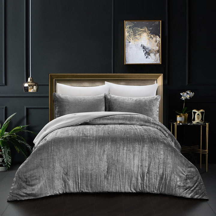 Aashvi Comforter Set -Crinkle Velvet , Luxuriously Shiny Image 3