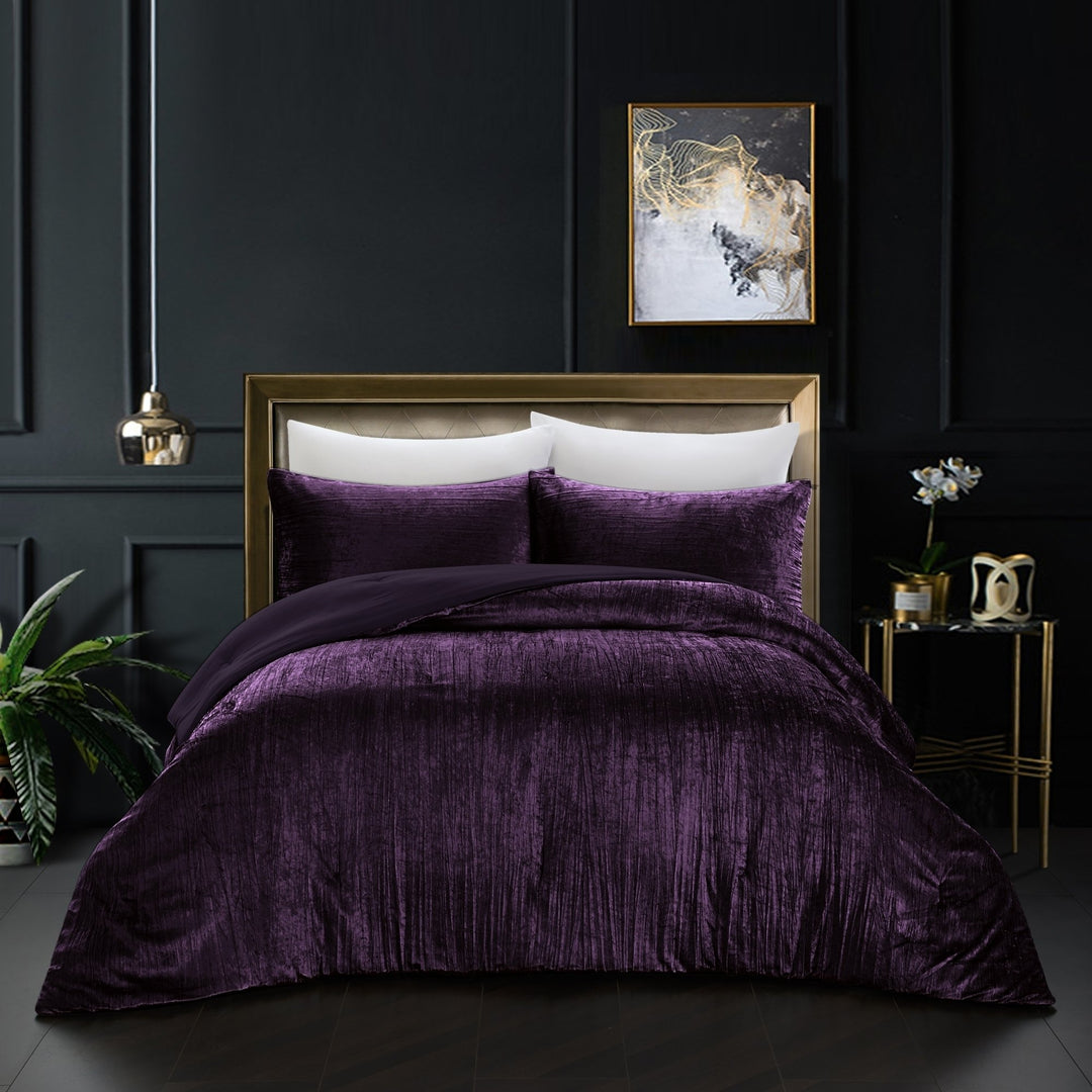 Aashvi Comforter Set -Crinkle Velvet , Luxuriously Shiny Image 1