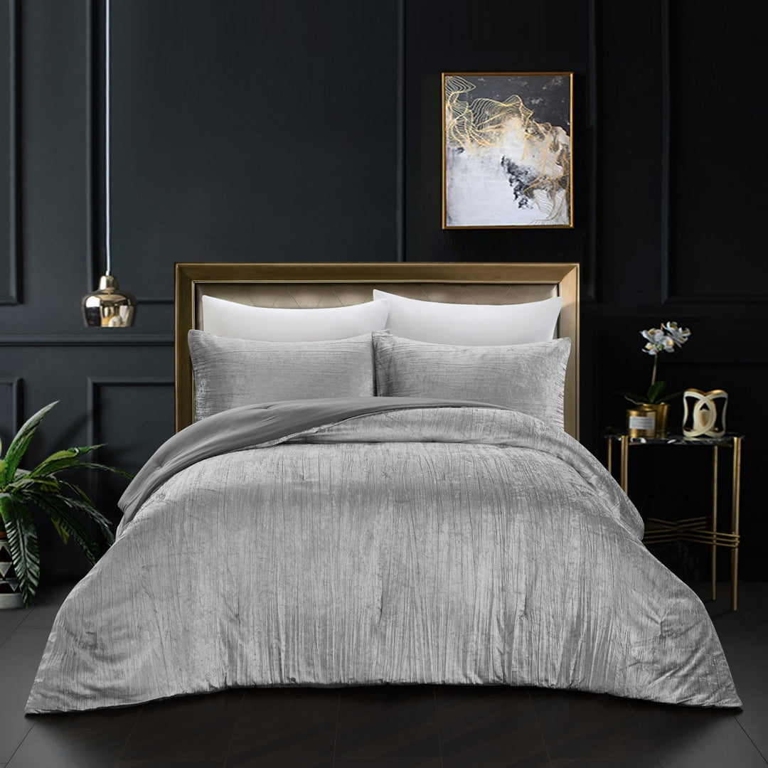 Aashvi Comforter Set -Crinkle Velvet , Luxuriously Shiny Image 7