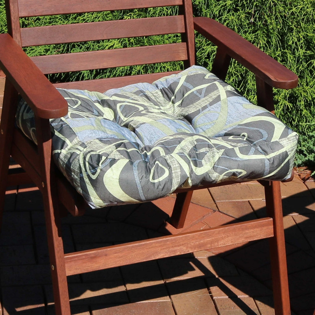 Sunnydaze Outdoor Square Tufted Seat Cushion - Modern Jazz - Set of 2 Image 6