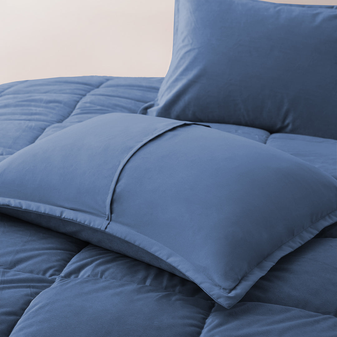 2 Or 3 Pieces Luxury Ultra Soft Velvet Solid Duvet Set-All Season Reversible Down Alternative Comforter Set Image 4