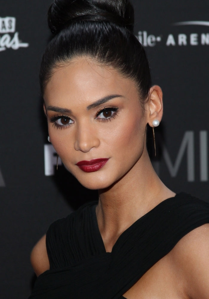 Pia Wurtzbach  Miss Universe 2015 At Arrivals For The 2016 Miss Usa Red Carpet - Part 1  T-Mobile Arena  Las Vegas  Nv Image 1