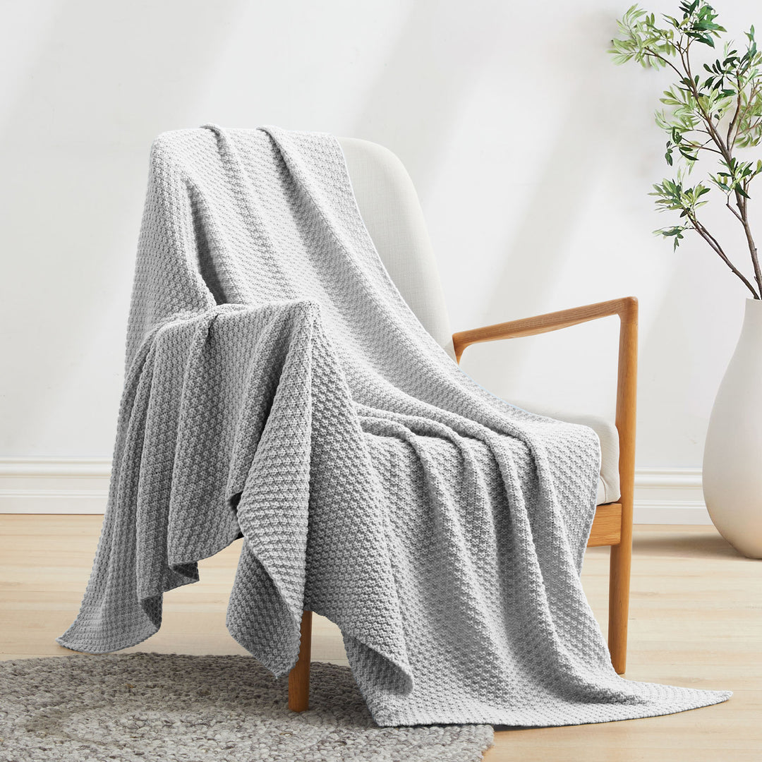 Super Soft Throw Blanket Lightweight Bed Blanket All Season Use Image 8
