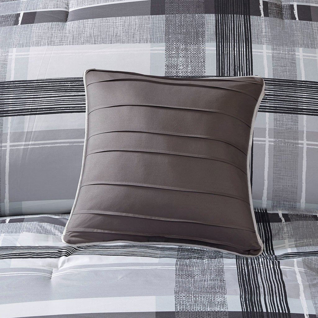 Gracie Mills Marianthi Modern Plaid Comforter Set - GRACE-10525 Image 3