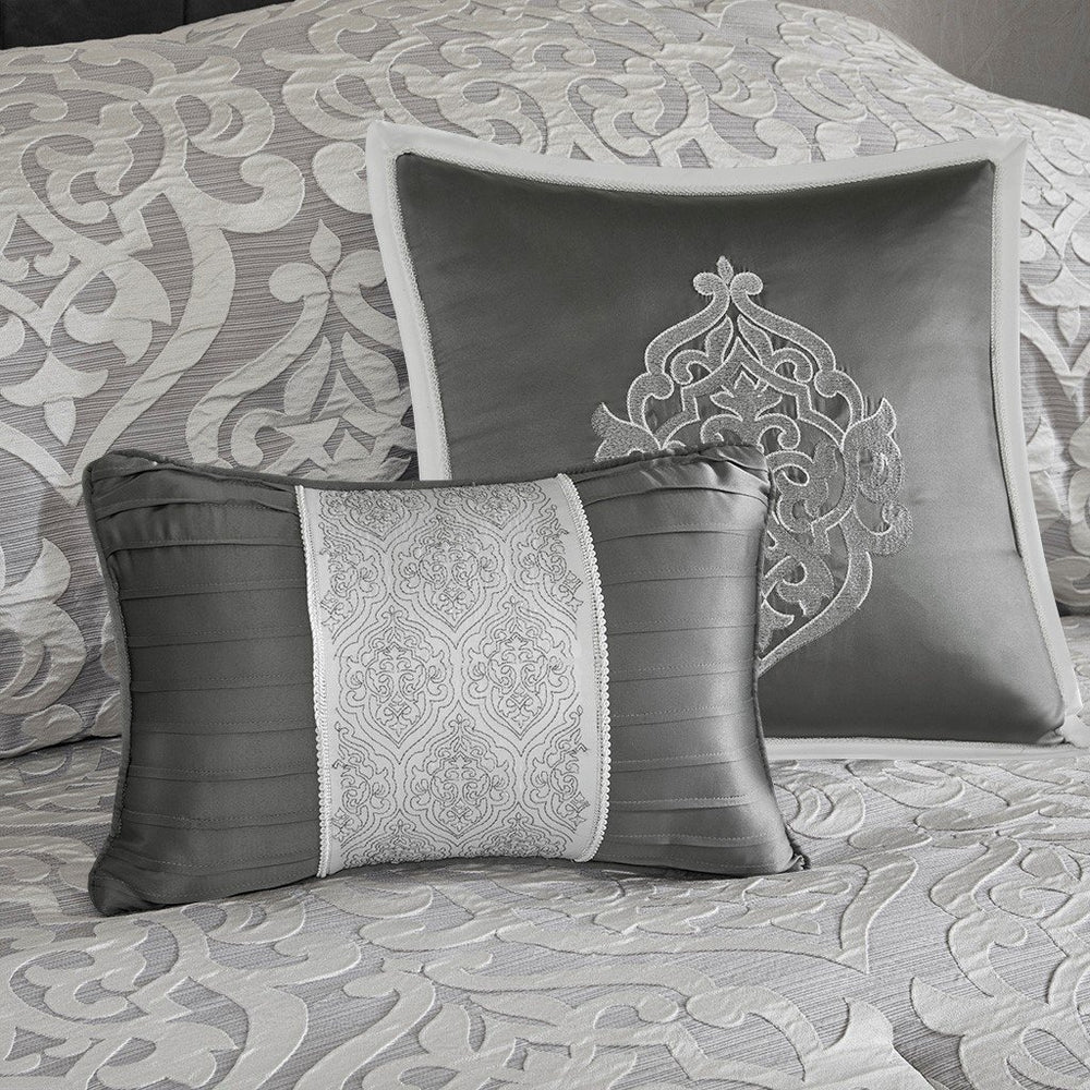 Gracie Mills Pineda Luxurious 8-Piece Jacquard Comforter Set - GRACE-10962 Image 2