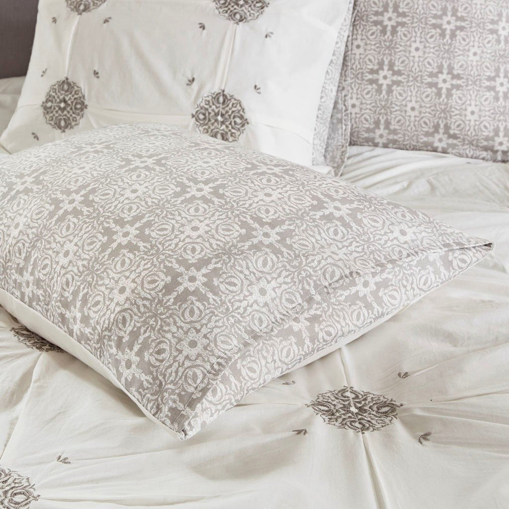 Gracie Mills Donna Shabby Chic Reversible 6-Piece Embroidered Cotton Comforter Set - GRACE-12206 Image 2