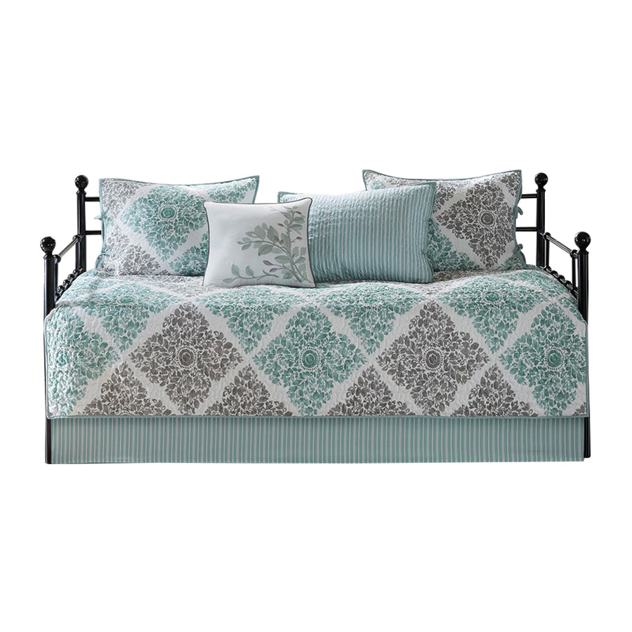 Gracie Mills Mitchell 6-Piece Reversible Daybed Bedding Set - GRACE-7775 Image 1