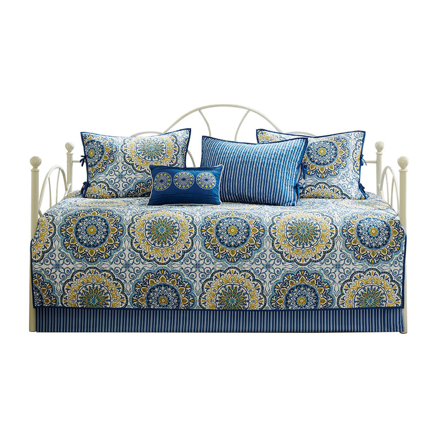 Gracie Mills Lilly 6-Piece Reversible Daybed Ensemble - GRACE-7776 Image 1