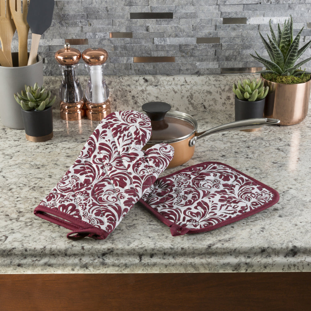 Lavish Home Burgundy Cotton Oven Mitt Pot Holder Set Heat Protection 2PC Image 2