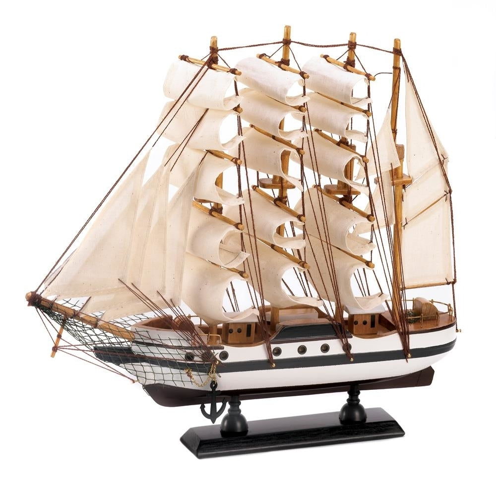 PASSAT SHIP MODEL Image 1