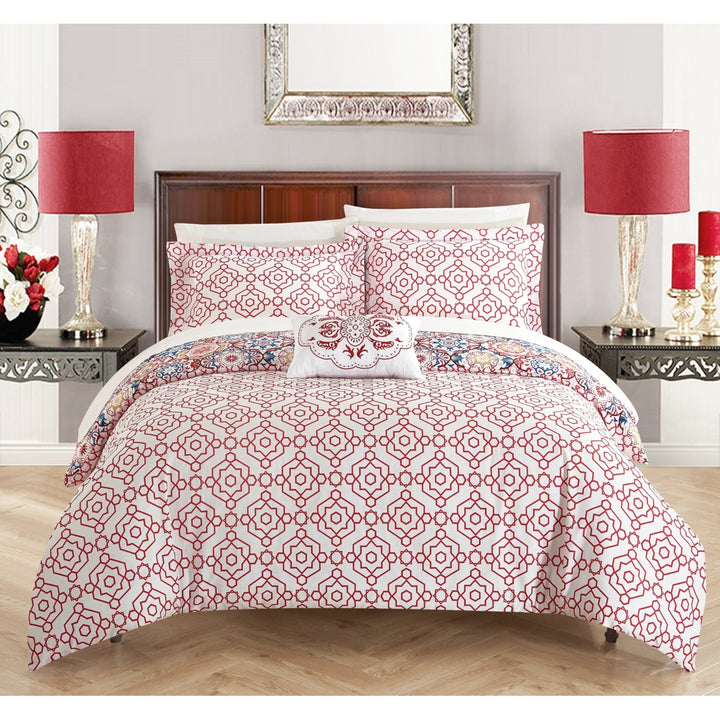 3 or 4 Piece Eindhoven 100% Cotton 200 Thread Count Bohemian Inspired Printed REVERSIBLE Quilt Set with Shams and Image 4