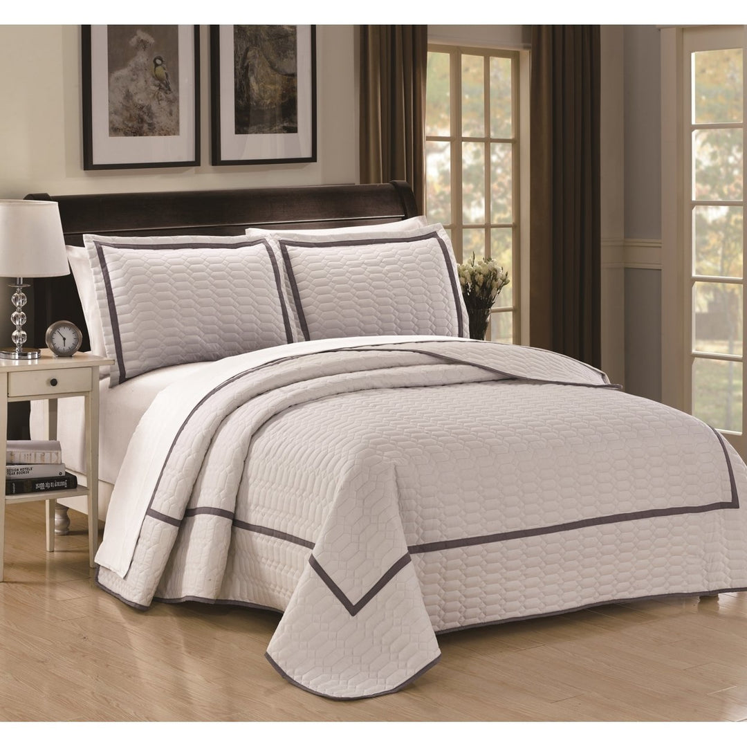 3 or 2 Piece Halrowe Hotel Collection 2 tone banded Quilted Geometrical Embroidered Quilt Set Image 6