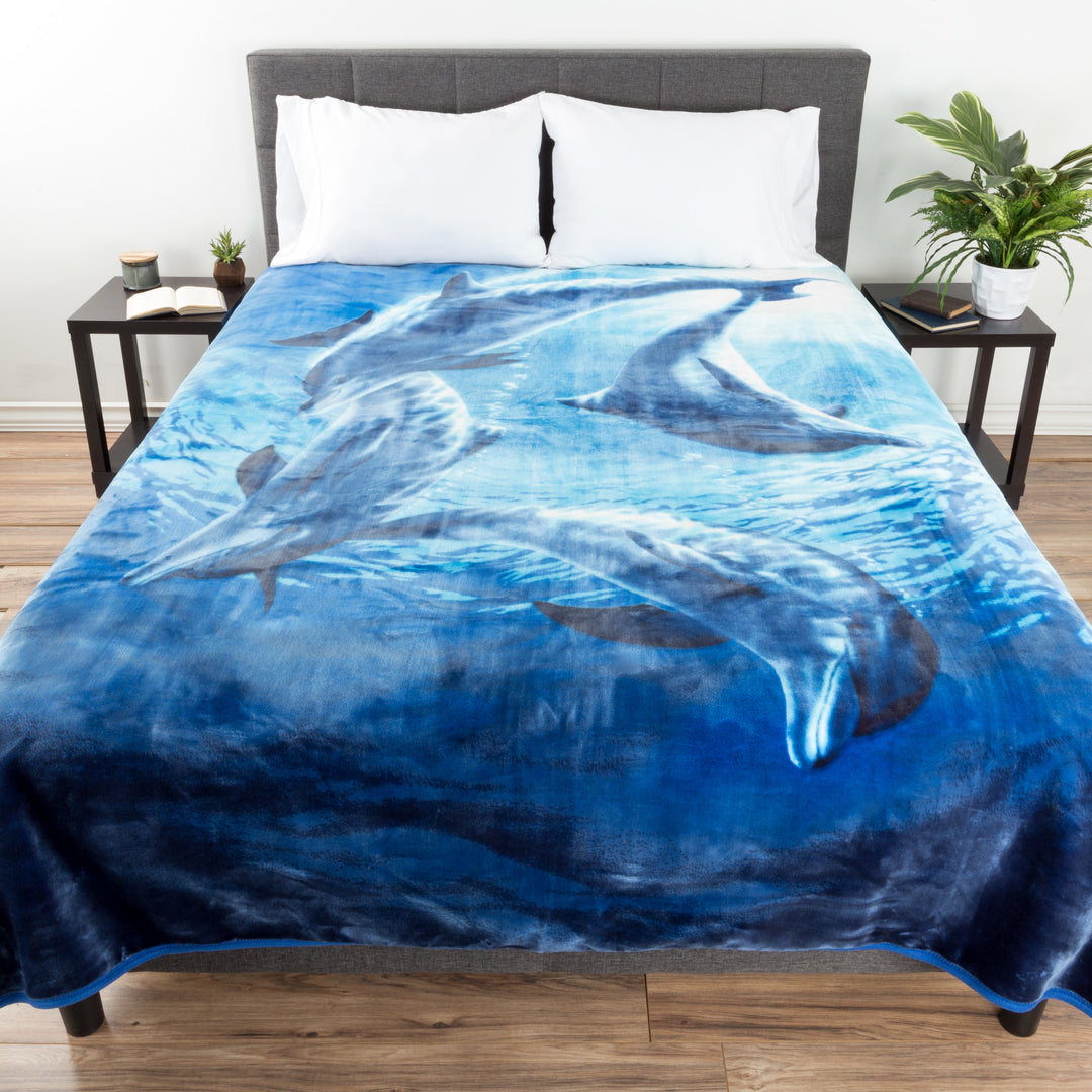 Full Queen Size Luxury Mink Blanket Dolphins Super Soft Fuzzy 74 x 91 Inch 7.5 lbs Image 1