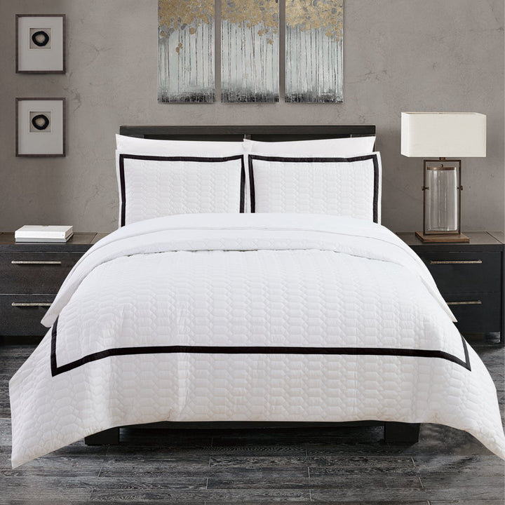 Dawn 2 Piece Duvet Cover Set Hotel Collection Two Tone Banded Print Zipper Closure Image 4