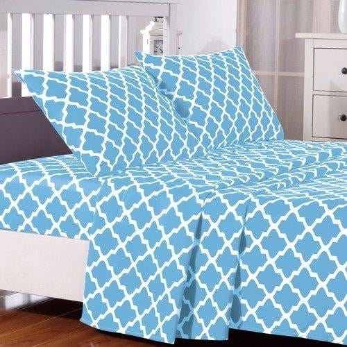 Quatrefoil Pattern Bed Sheets Set - Wrinkle, Fade, Stain Resistant - Hypoallergenic Image 1