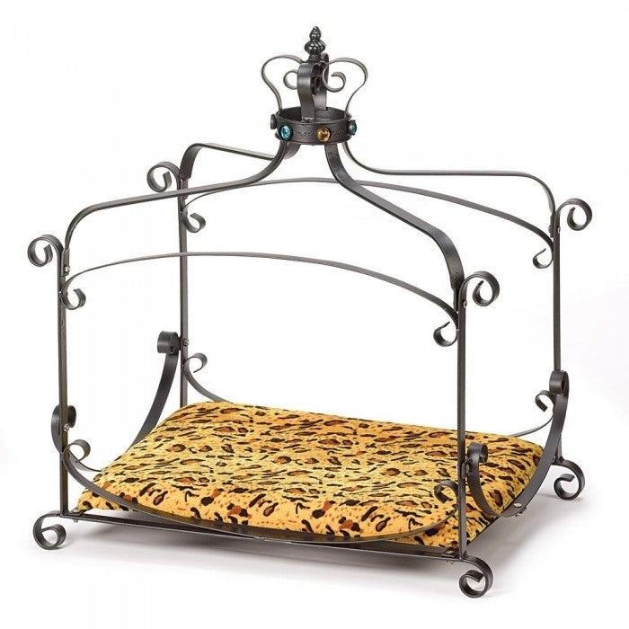 ROYAL SPLENDOR PET BED Image 1