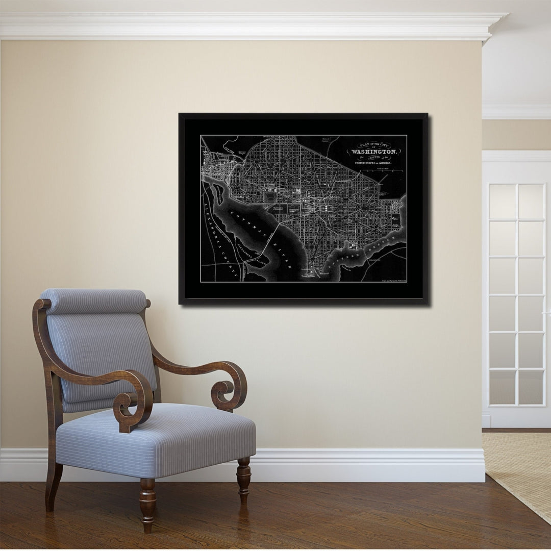 Washington DC Vintage Monochrome Map Canvas Print with Gifts Picture Frame  Wall Art Image 2