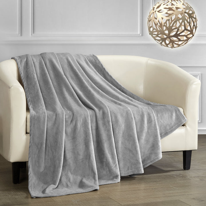 Kaeden Throw Blanket Cozy Super Soft Ultra Plush Micro Mink Fleece Decorative Design Image 1