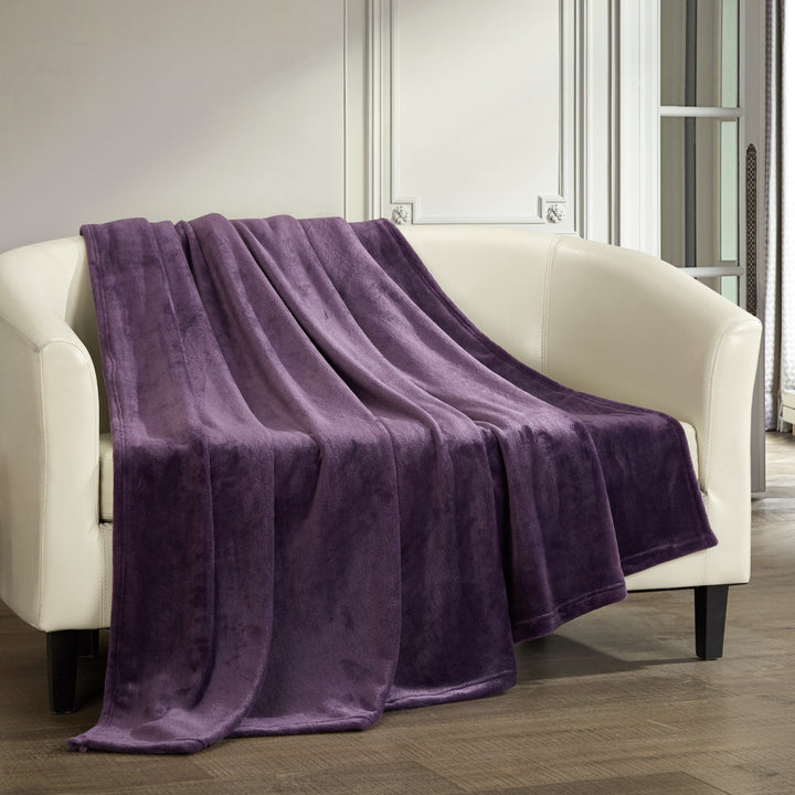 Kaeden Throw Blanket Cozy Super Soft Ultra Plush Micro Mink Fleece Decorative Design Image 6