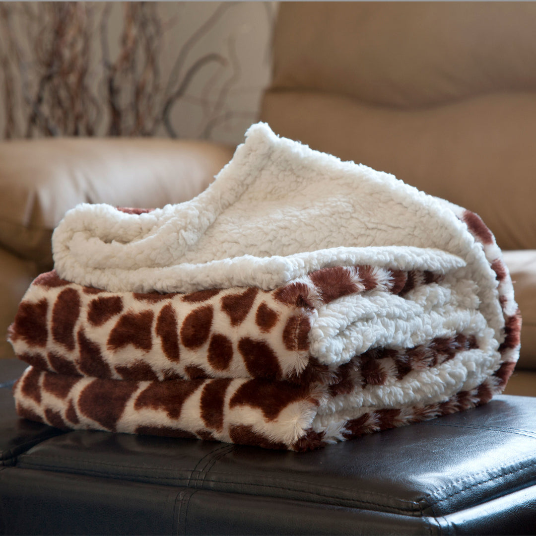 Animal Print Throw Warm Sherpa Backing Fuzzy Soft Cozy Giraffe Leopard Tiger Couch Chair Bed Throw Blanket Image 6