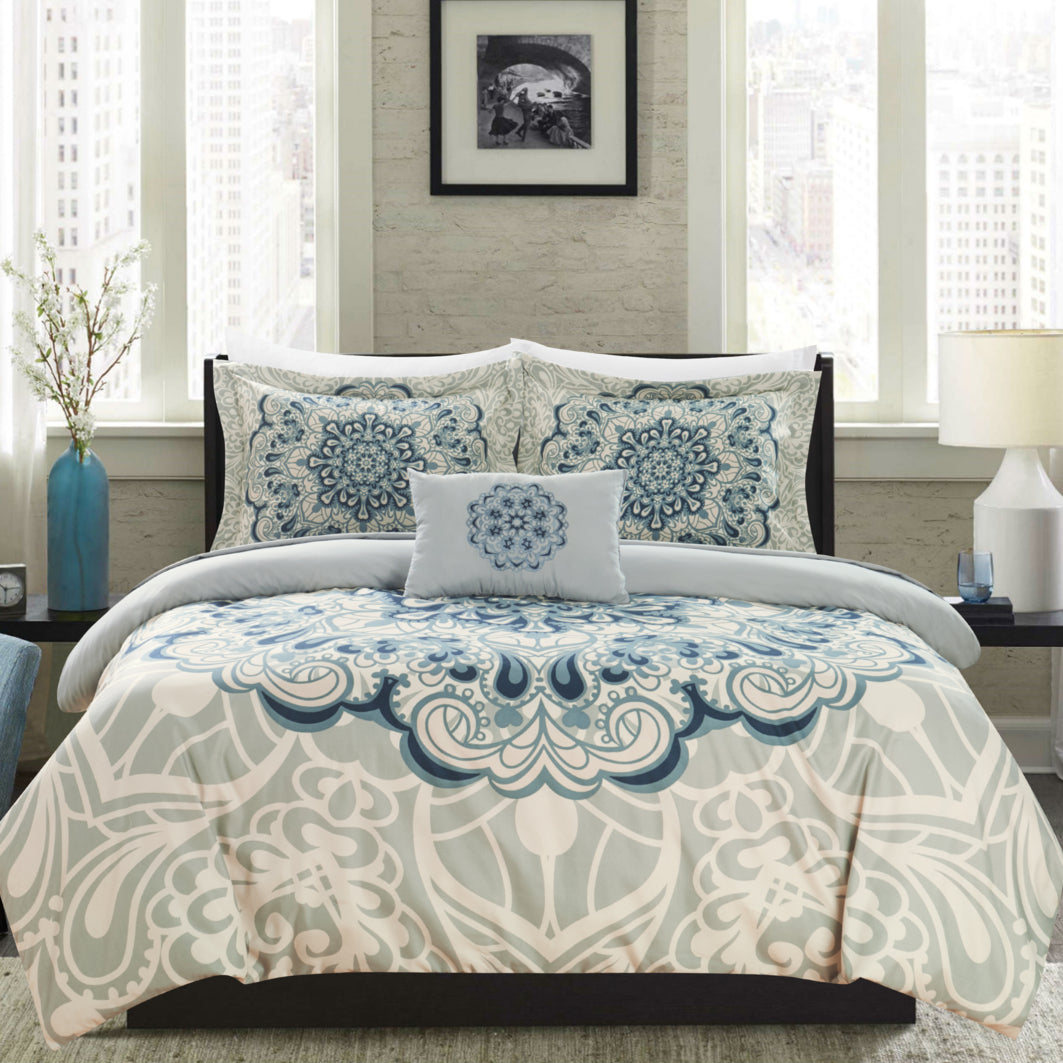 Mindy 8 or 6 Piece Reversible Duvet Cover Set Large Scale Boho Inspired Medallion Paisley Print Design Bed in a Bag Image 6