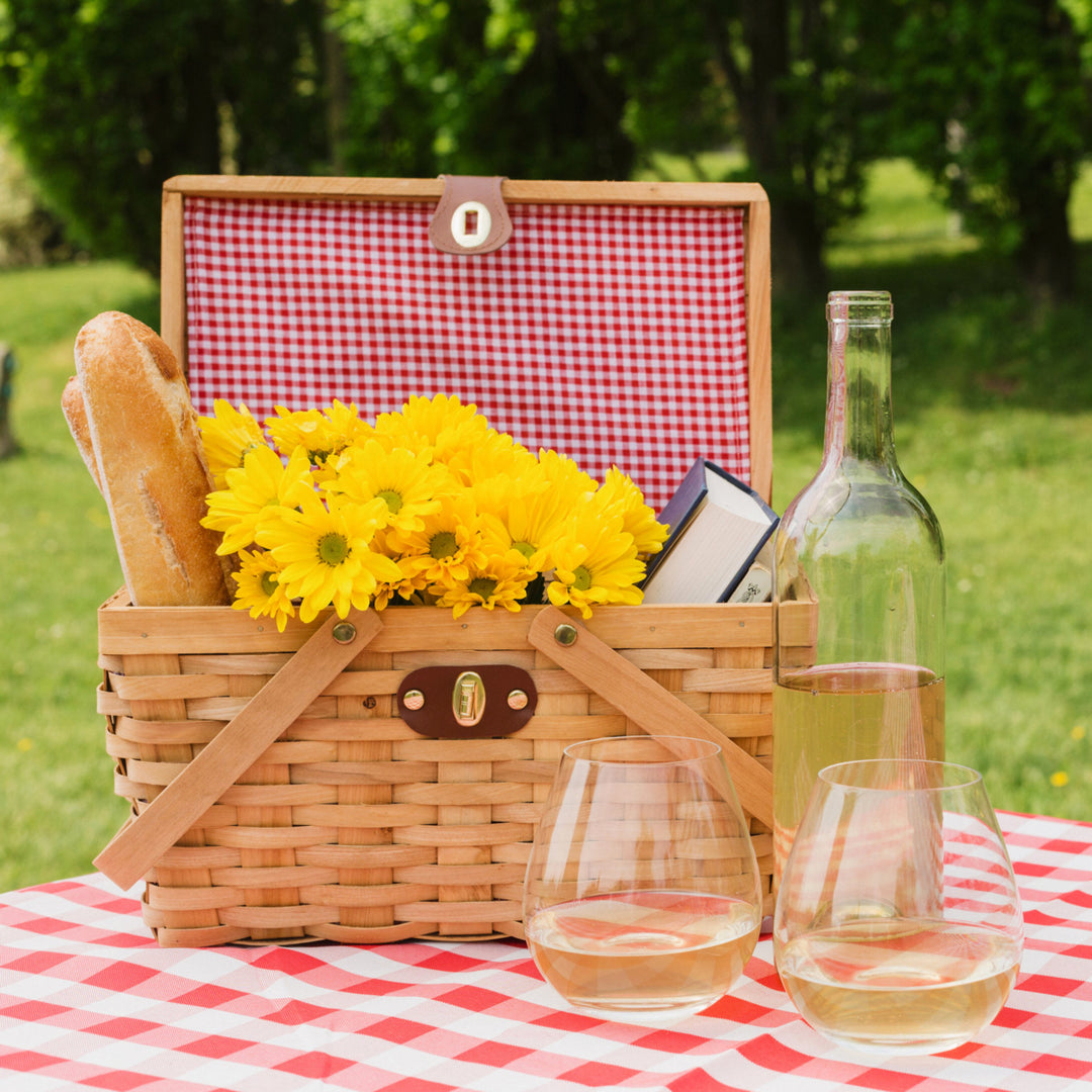 Vintiquewise Gingham Lined Woodchip Picnic Basket with Lid and Movable Handles Image 2