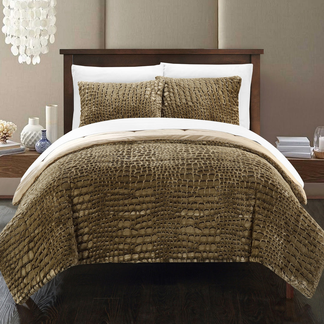 Alligator 3 Piece Comforter Set Faux faux Micro Mink Alligator Skin Bedding Image 1