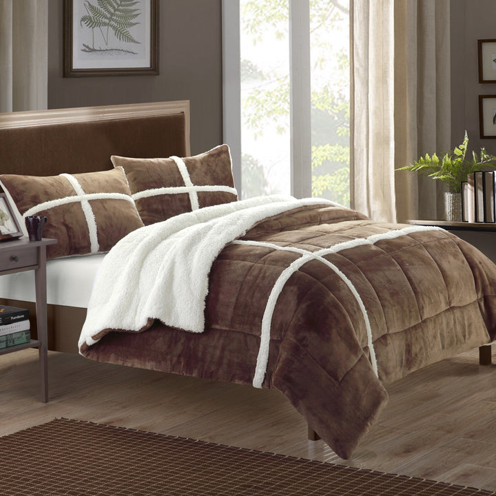 Chloe 3 or 2 Piece Comforter Set Ultra Plush Micro Mink Sherpa Lined Bedding  Decorative Pillow Shams Included Image 1