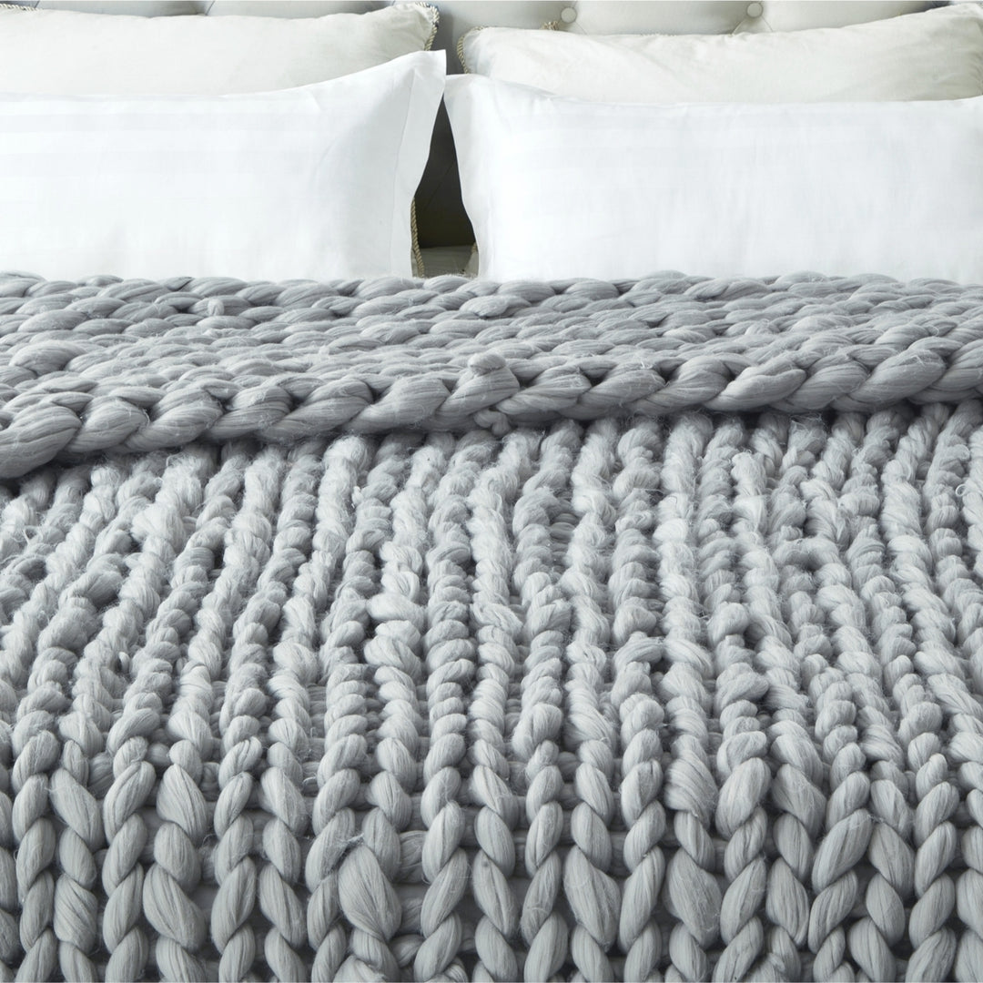 Mantisa Chunky Knit Throw-Cozy-Extra Soft Image 10