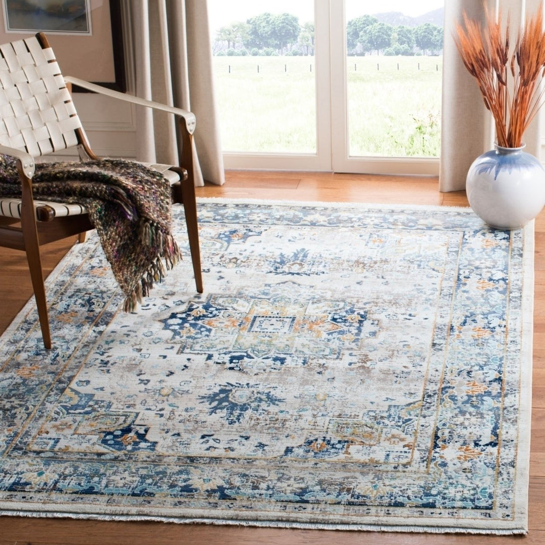 SAFAVIEH Aria Collection ARA711A Ivory / Navy Rug Image 3