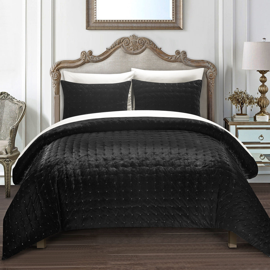 Chyna 3 Piece Comforter Set Luxurious Velvet Bedding Image 1