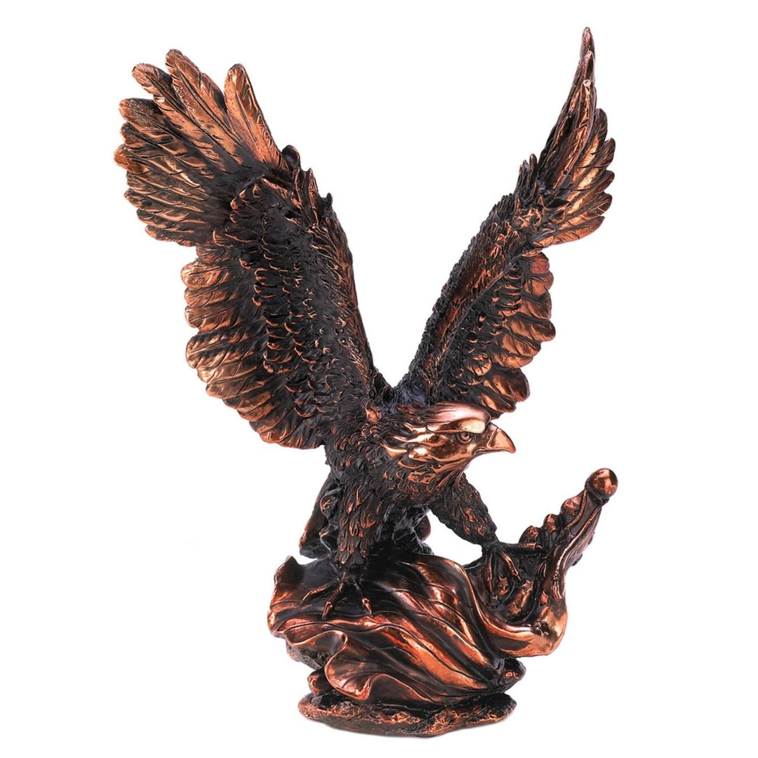 EAGLE IN FLIGHT STATUE Image 1