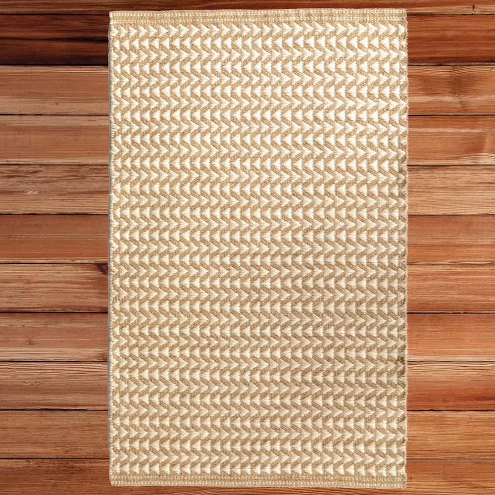 Handwoven Beige and White Geometric Wool Flatweave Kilim Rug, 2 x 3 Image 2