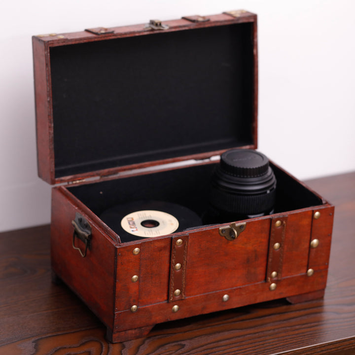 Vintage-Inspired Wooden Storage Box Decorative Trunk 11x7x6 Inch with Lock Image 2