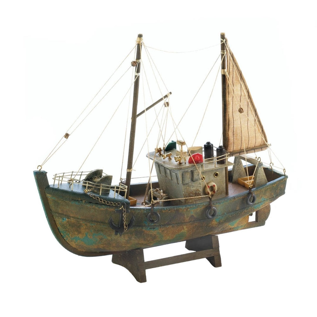 FISHING BOAT MODEL Image 1