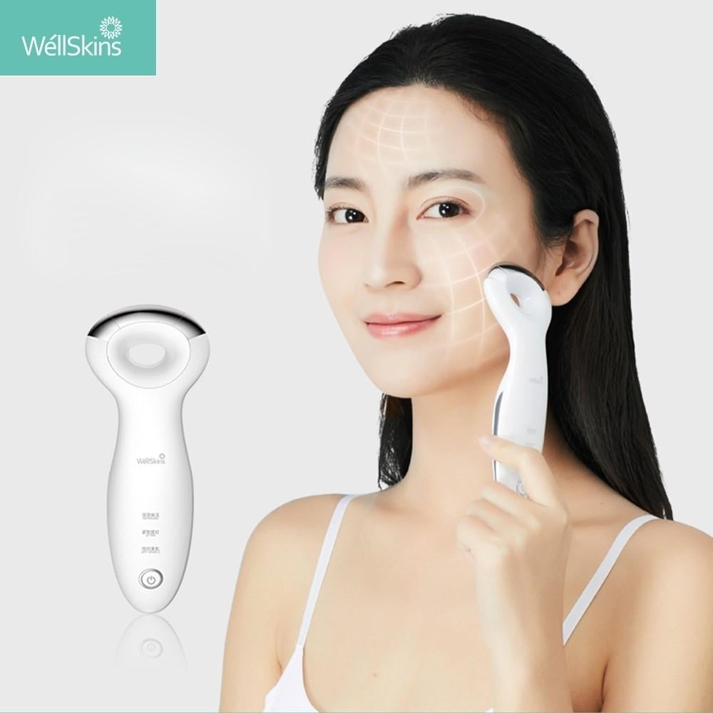 Face Tightening Rejuvenating Face Massager Image 2