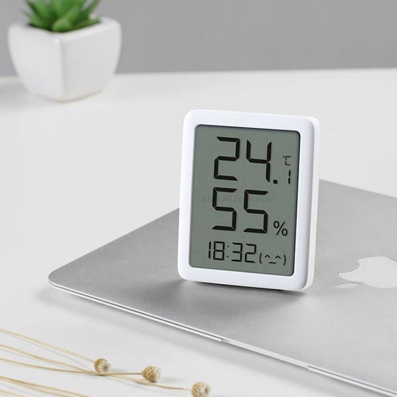 LCD Clock Large Digital Display With Thermometer and Hygrometer Image 8