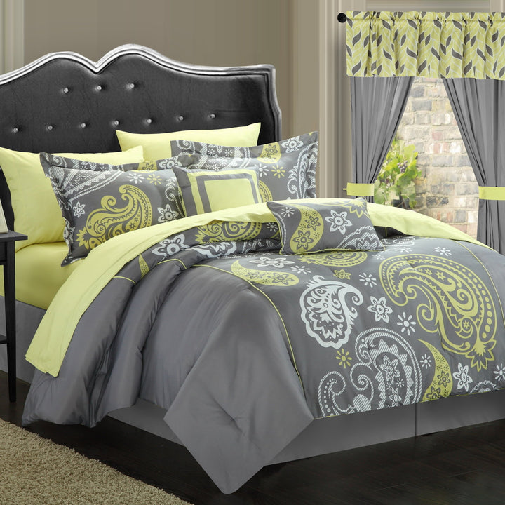 Olivia 20-Piece Paisley Print Reversible Complete Bed In A Bag Comforter Set Image 1