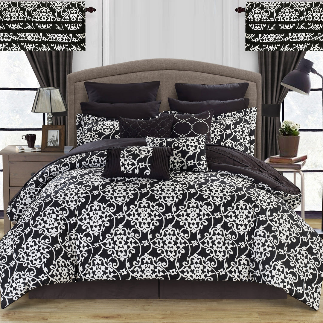 24 Piece Hailee Reversible Printed 2-in-1 look Comforter Set includes Sheets Image 3