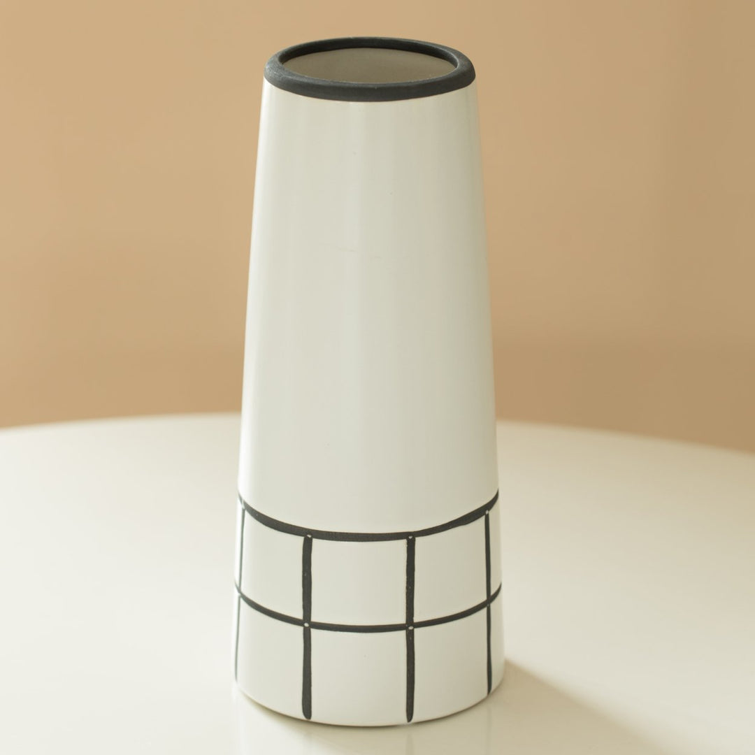 Ceramic Modern Painted Grid Tapered Flower Table Vase, Black and White Image 5