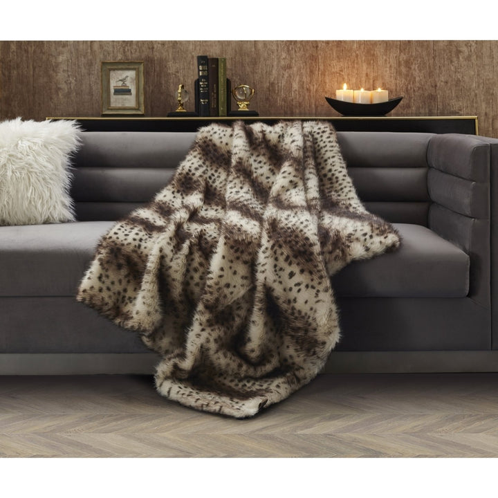 Avani Throw- Faux-Shaggy and Snuggly-Fluffy Cozy Texture Image 1