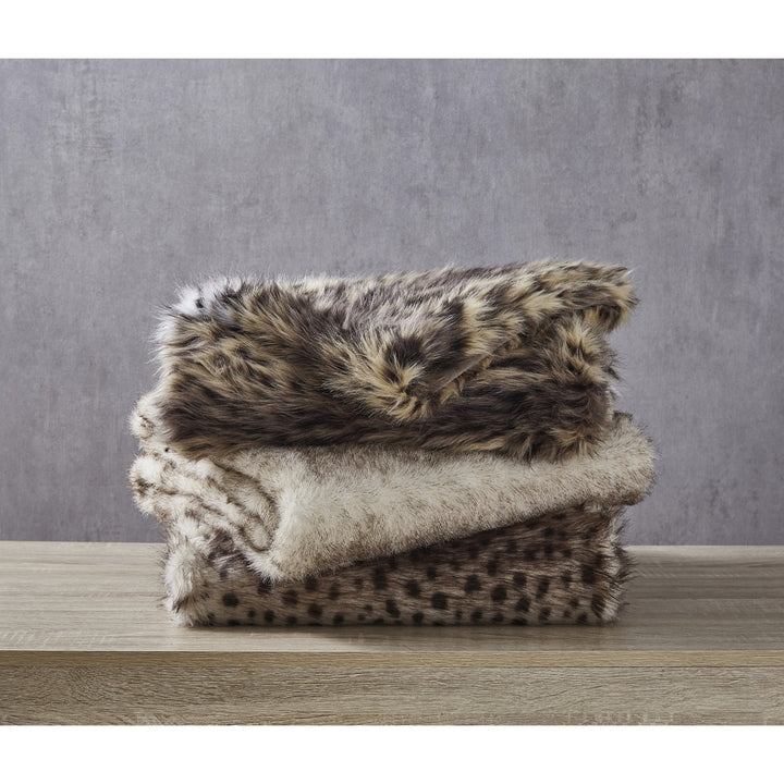 Avani Throw- Faux-Shaggy and Snuggly-Fluffy Cozy Texture Image 8