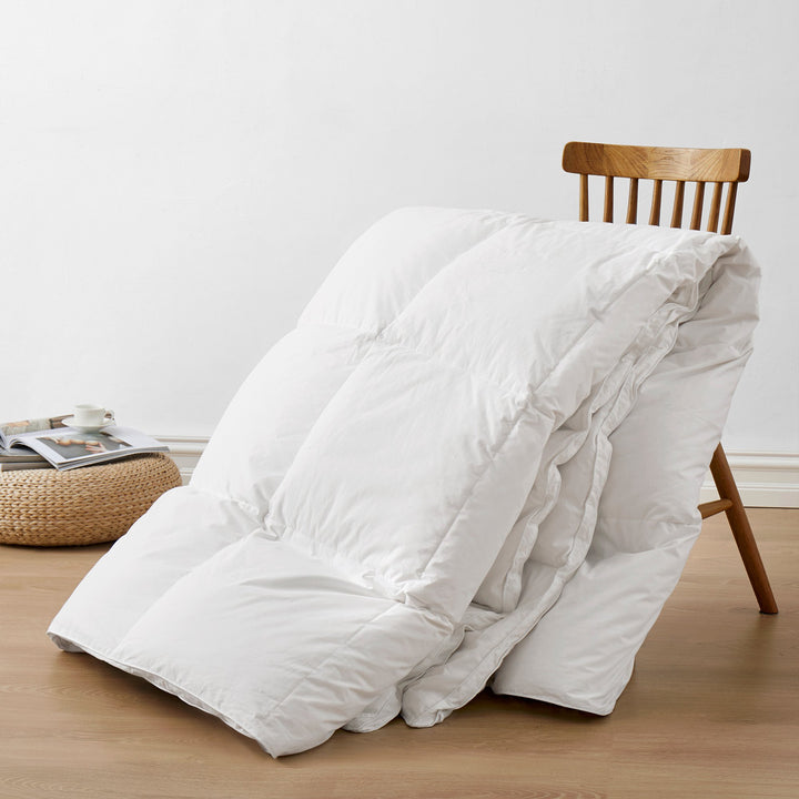 White Goose Down and Ultra Feather Comforter for Winter, Heavy Weight Comforter Image 3