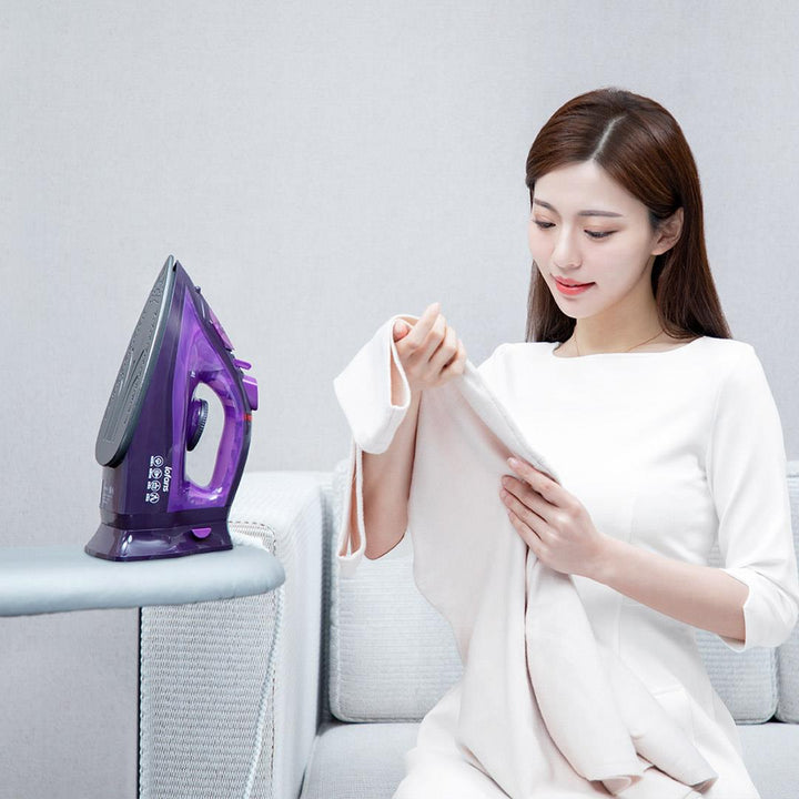 Cordless Steam Iron with 2000W Power 280ml Water Tank Big Steam 3 Gear Steam 220V Image 4